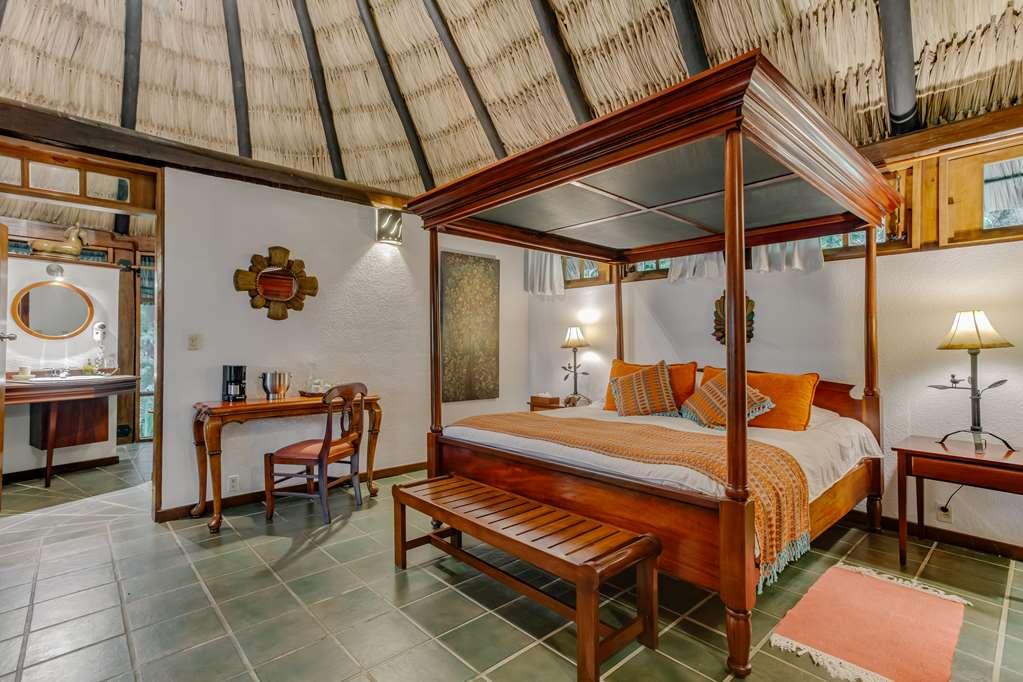 The Lodge At Chaacreek Сан-Игнасио Номер фото