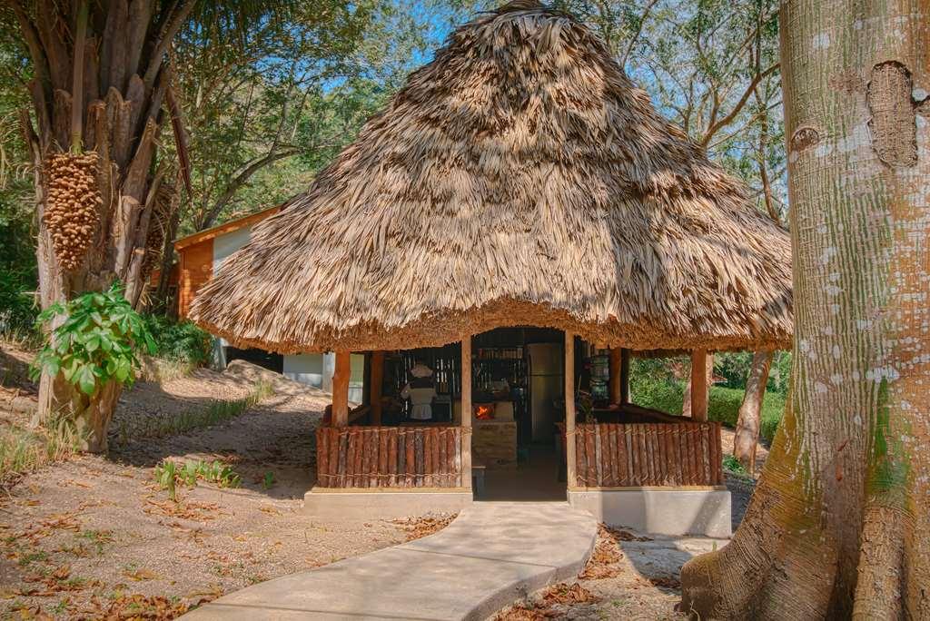 The Lodge At Chaacreek Сан-Игнасио Номер фото